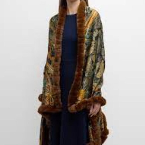 NEW OVERSIZED PAISLEY PRINT WRAP WITH REX RABBIT FUR TRIM - Brown - Picture 2 of 7